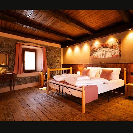 Il Fiore Di Pietra * Cuzzago