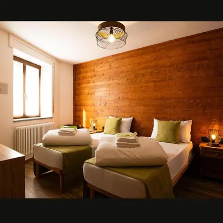 Il Fiore Di Pietra * Cuzzago