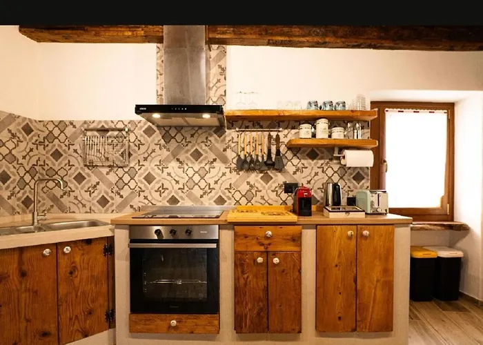 Dom wakacyjny Il Fiore Di Pietra Cuzzago