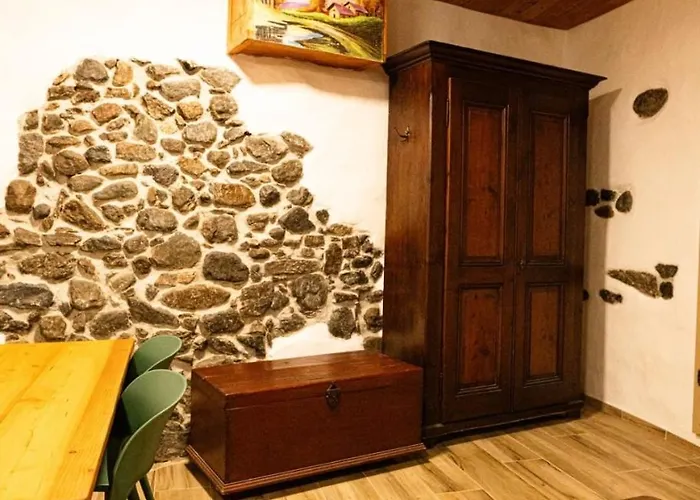 Il Fiore Di Pietra * Cuzzago